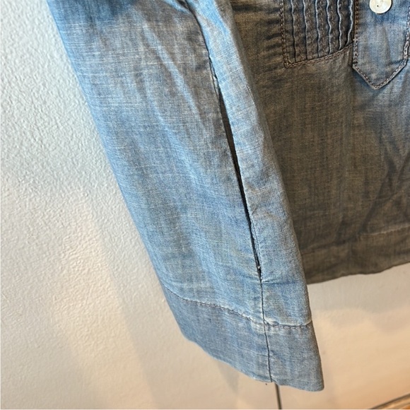 J Crew Chambray Sleeveless Tank Blouse With Pockets - Picture 4 of 5